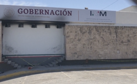 Incendio en el Centro de Detenciones del INM.